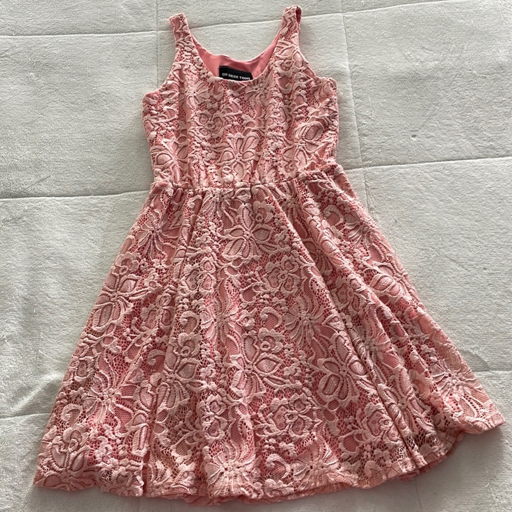 Un Deux Trois pink lace dress